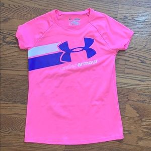 Girls size M Under Armour Shirt